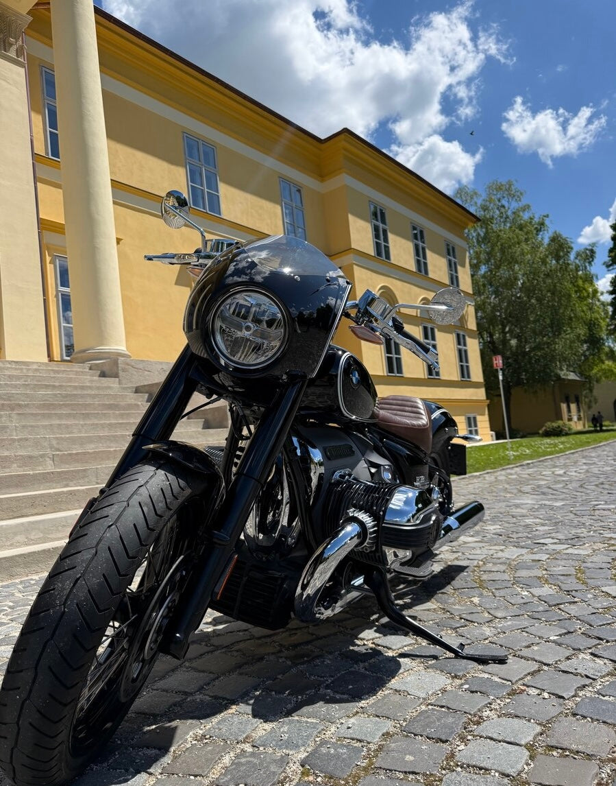 BMW R18