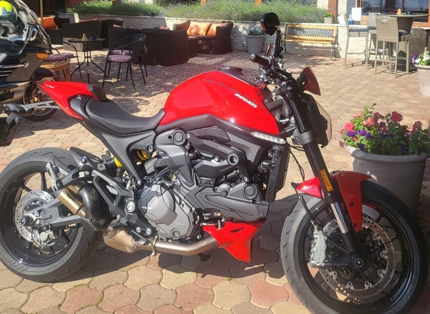 Ducati Monster + 937