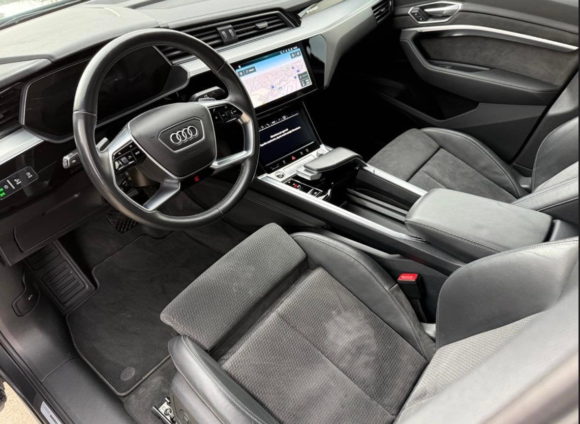 Audi E-tron 50 quattro S line