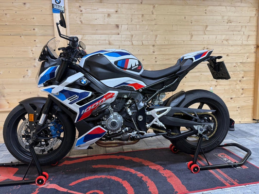 BMW M 1000 RR R