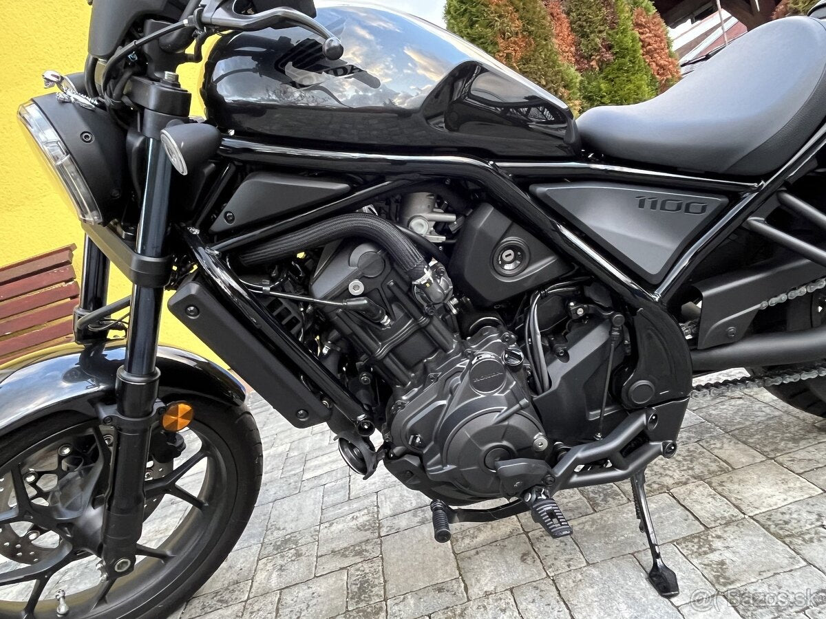 Honda rebel 1100