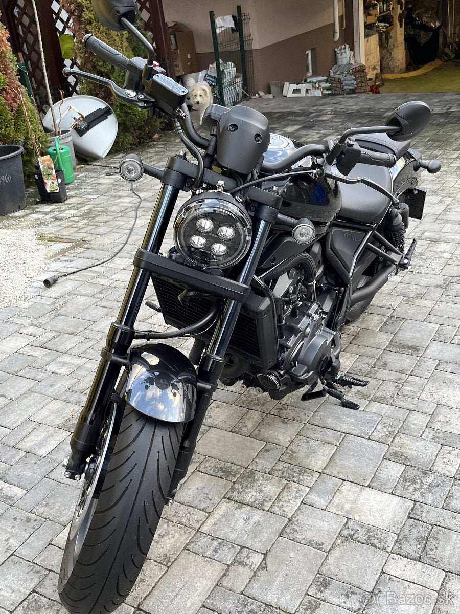 Honda rebel 1100