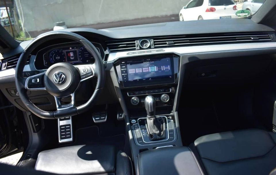 Volkswagen Arteon 2.0 TSI BMT R-Line DSG