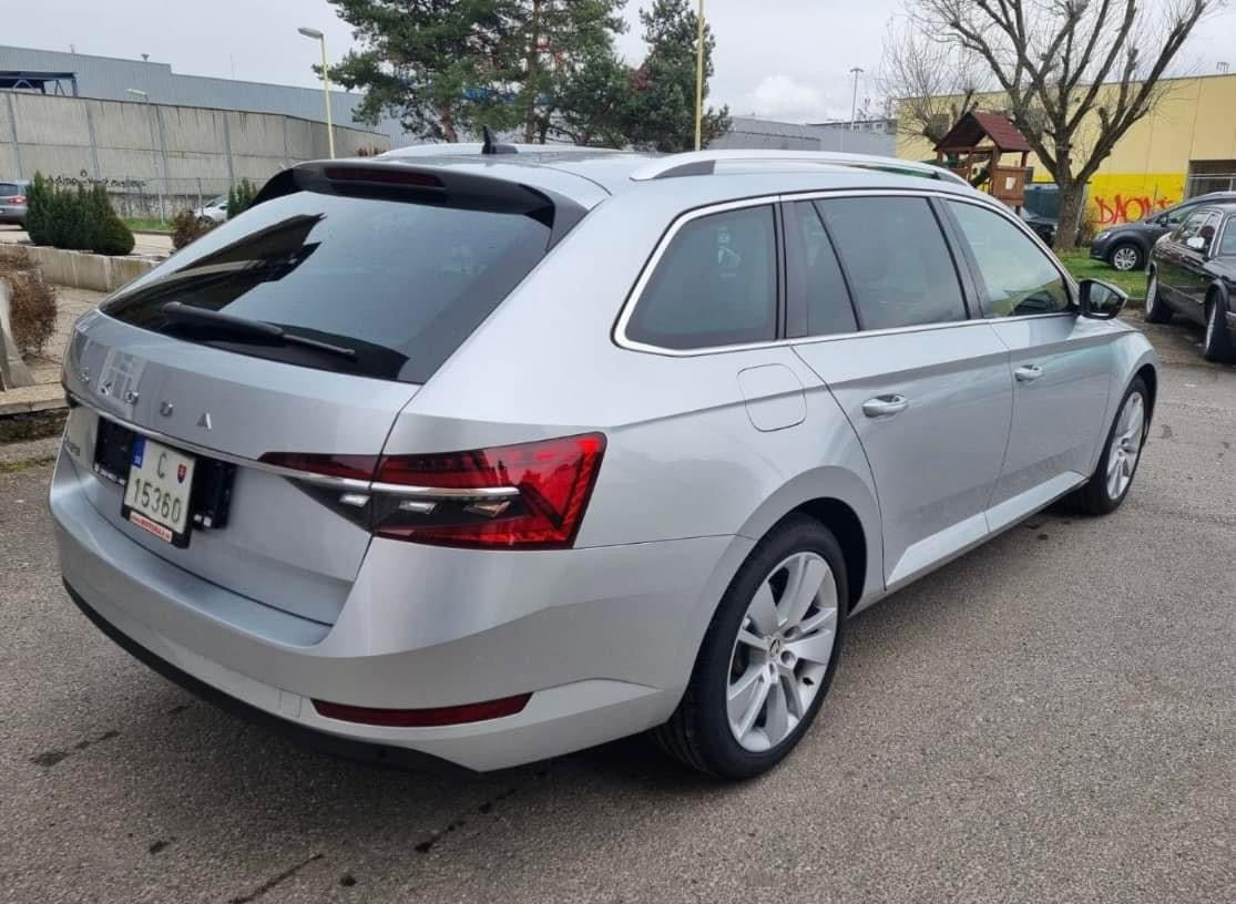 Škoda Superb Combi 2.0 TDI DSG