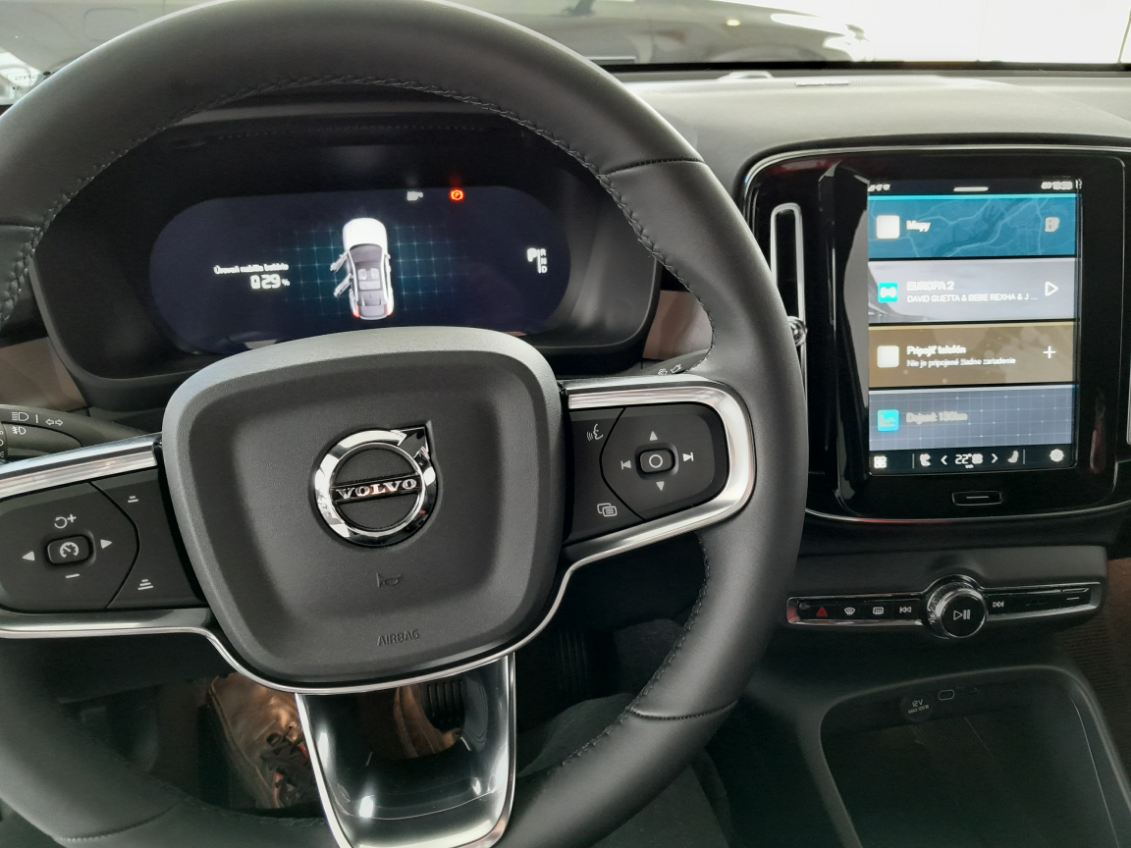 Volvo C40