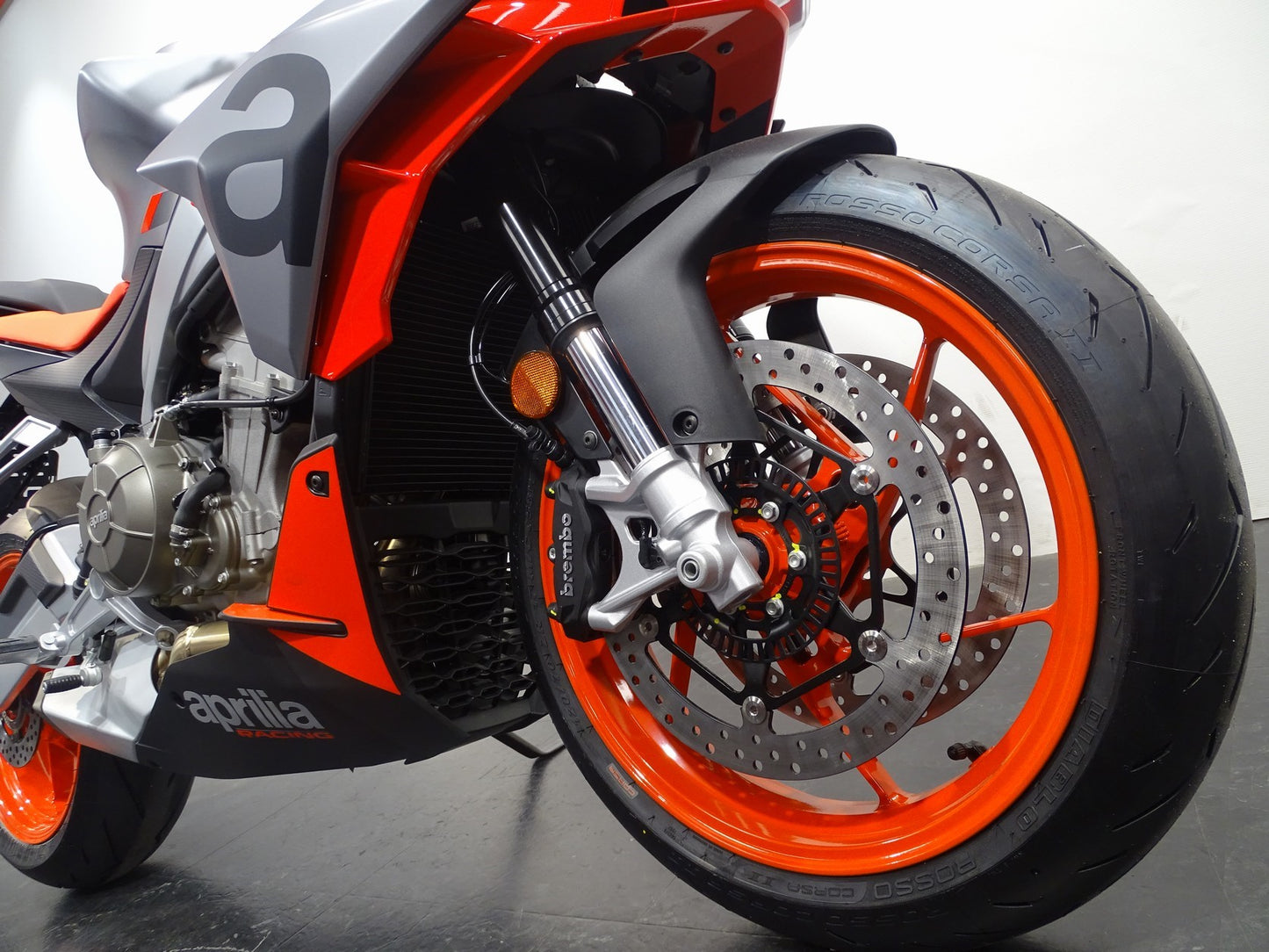 Aprilia TUONO 660 E5 IRIDIUM GREY