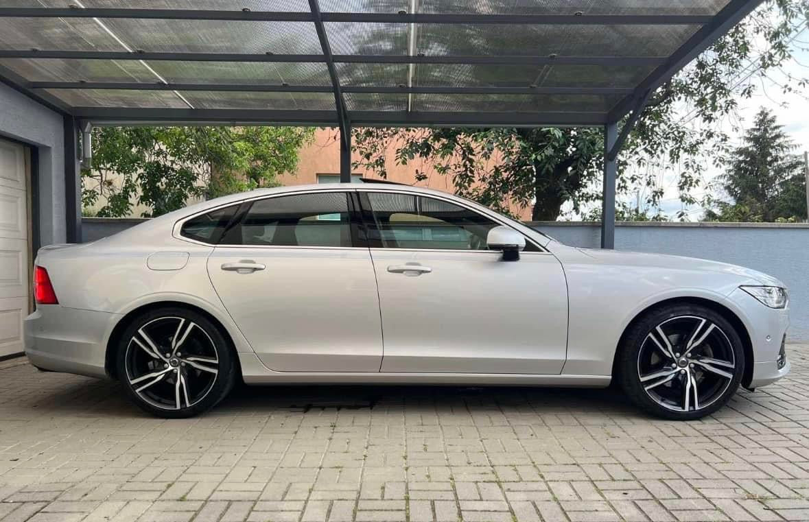 Volvo S90 D4 2.0L Drive-E R-Design A/T