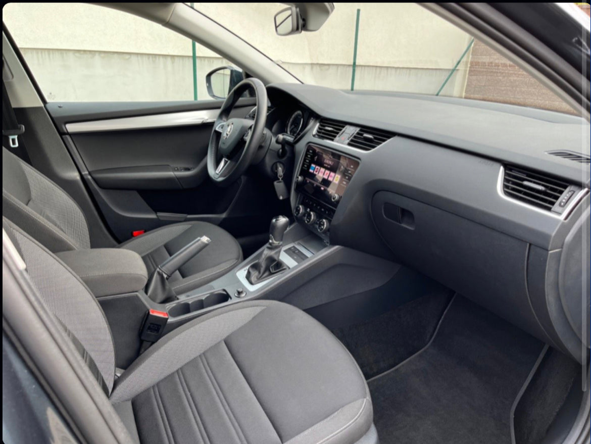 Škoda Octavia Combi 2,0TDI TOUR EDITION DSG,110kW,A7,5dv.
