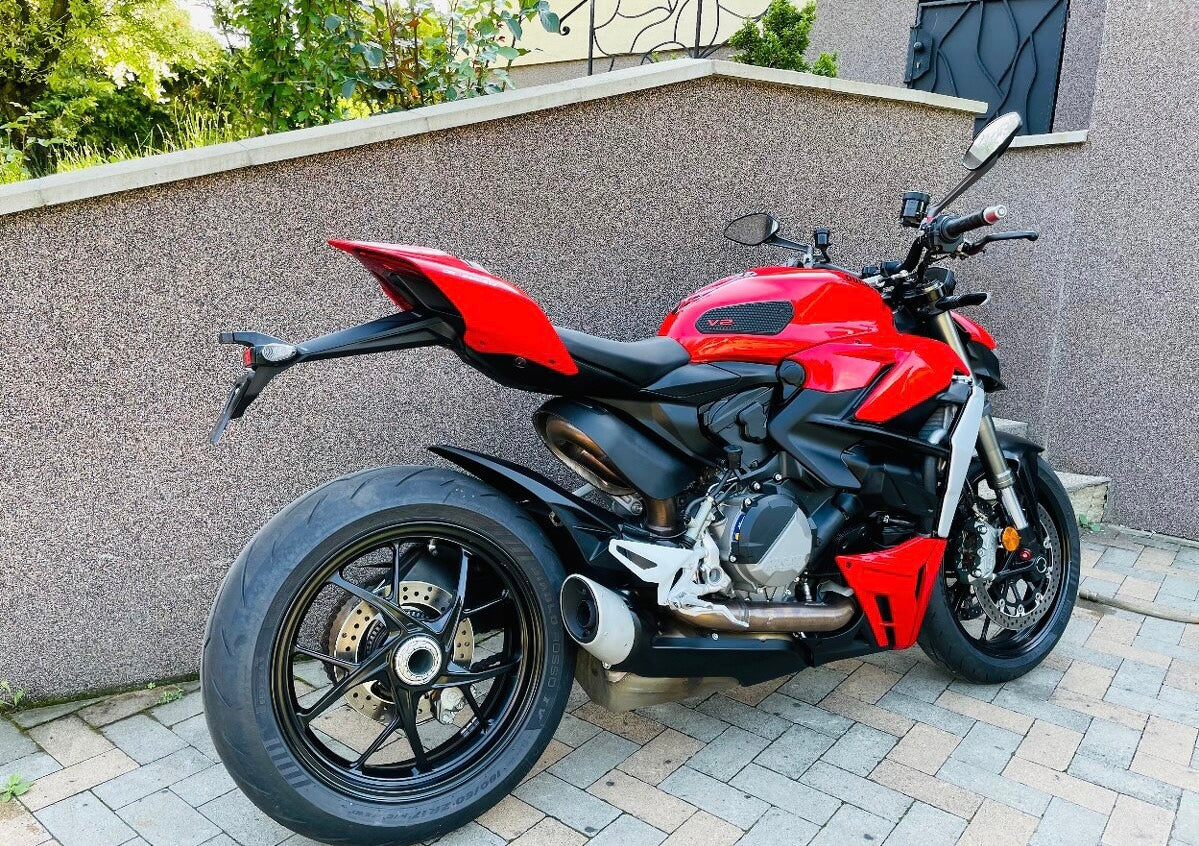 Ducati Streetfighter1000 V2 Dovoz