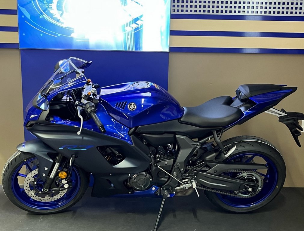 Yamaha YZF-R7