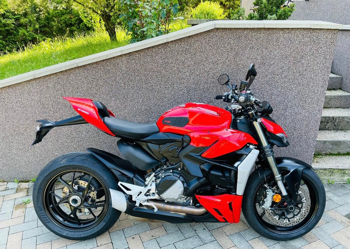 Ducati Streetfighter1000 V2 Dovoz