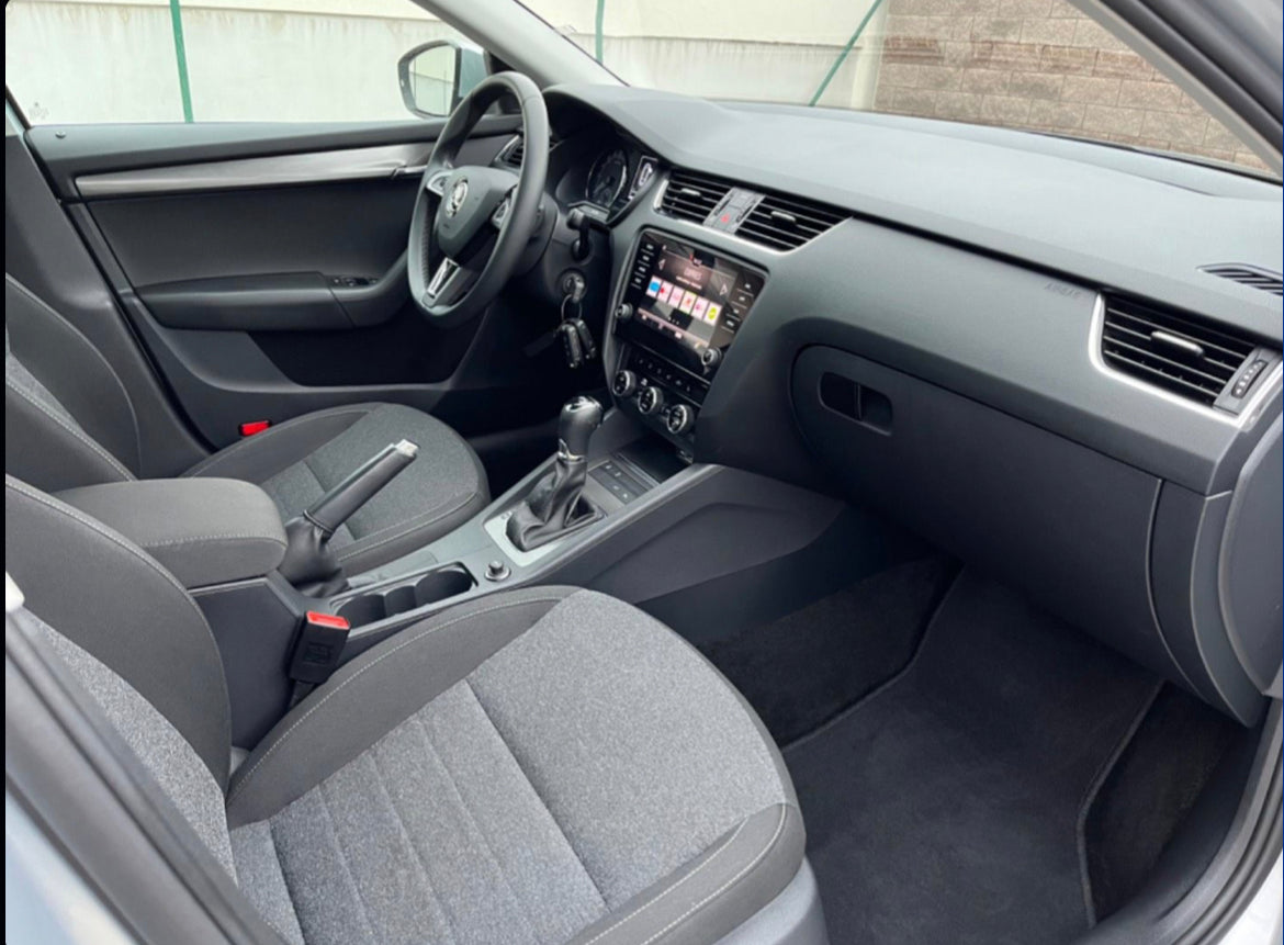 Škoda Octavia Combi 2,0TDI SOLEIL DSG 110 kW,A7,5dv.