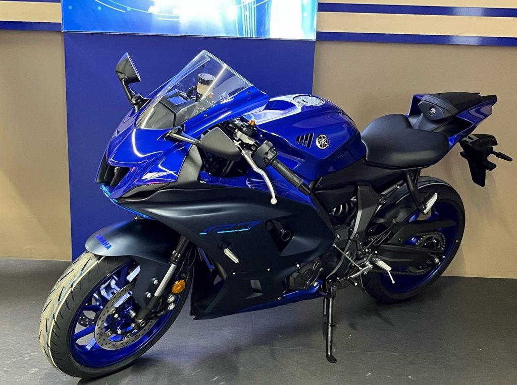 Yamaha YZF-R7